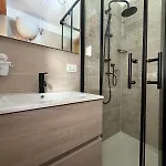 Elegant 150m From The Apartment