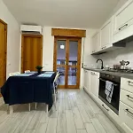 Elegant 150m From The Apartment