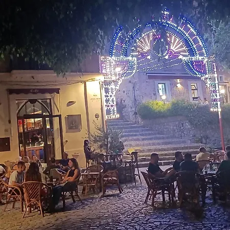 Lägenhet Elegant 150m From The Scalea