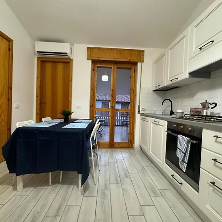 Elegant 150m From The Lägenhet