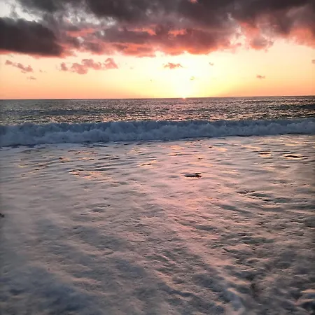 Lägenhet Elegant 150m From The