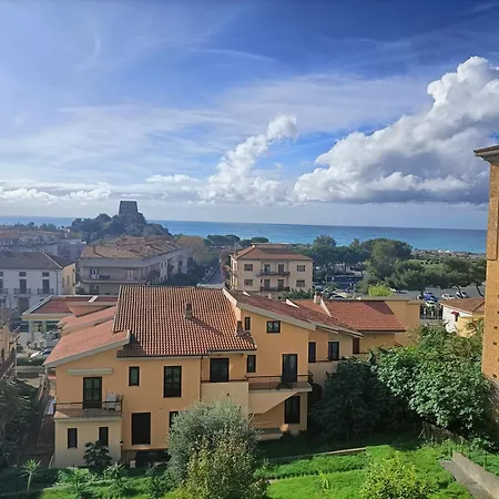Elegant 150m From The Apartment Scalea