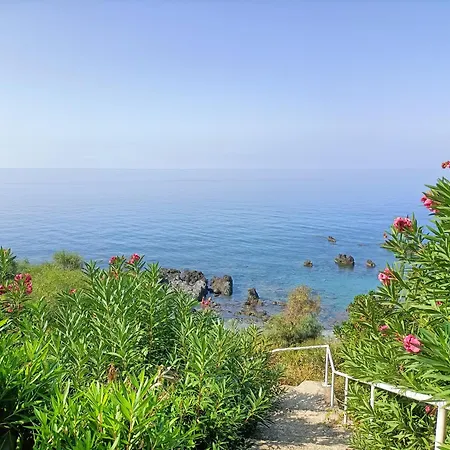 Lägenhet Elegant 150m From The Scalea